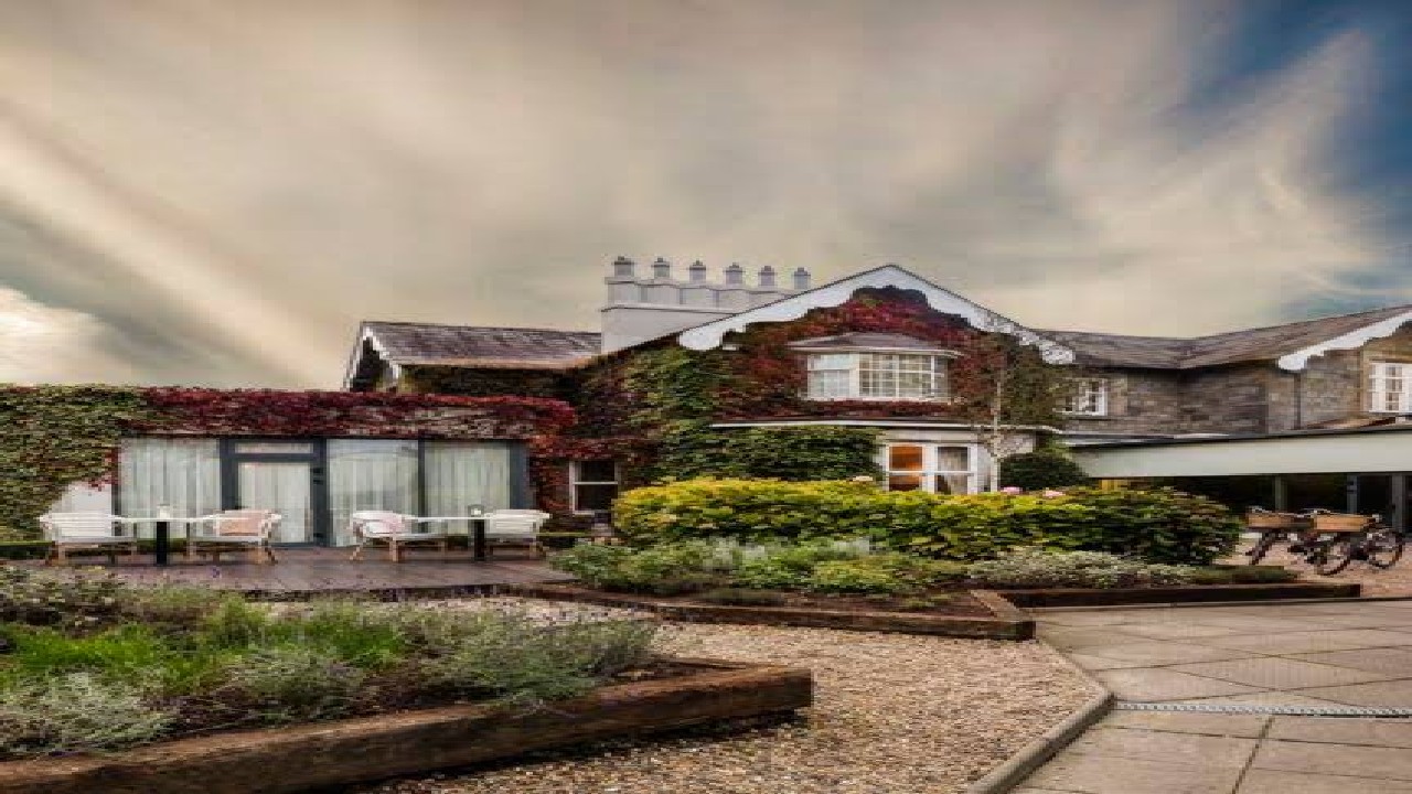 The Newpark Hotel